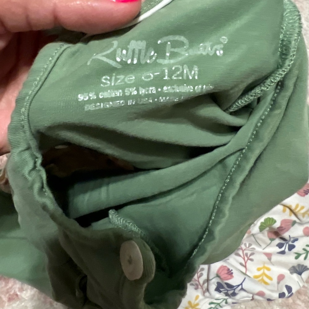 6-12 months. Ruffle butts. Long sleeve bubble. Used condition.